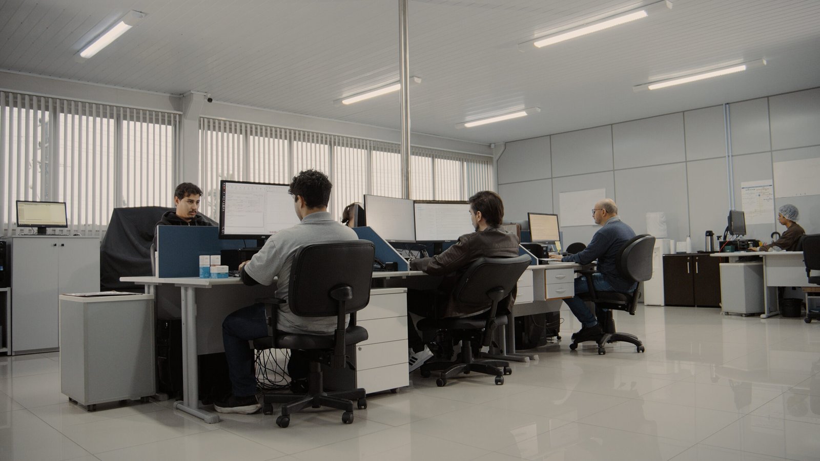Trabalhadores na Fábrica da Soller